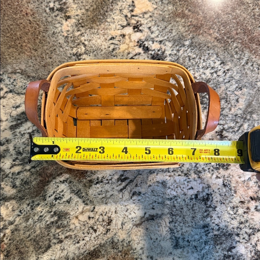 Longaberger Key Basket - Picture 4 of 6